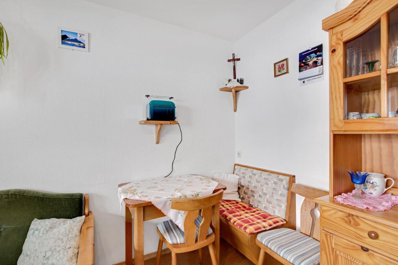 Holzner Klein Apartment *